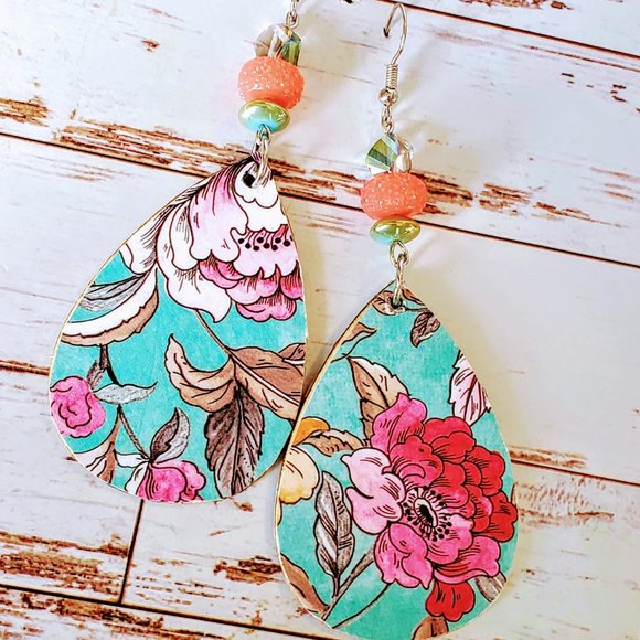 Botanical Fantasy Earrings - Picture 6 of 6